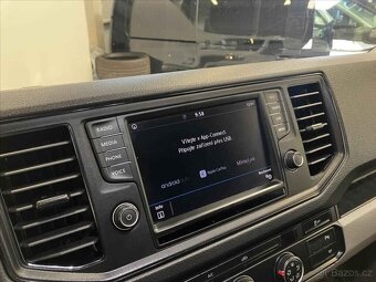 Volkswagen Crafter 2.0TDi 103kW DSG TAŽNÉ KLIMA - 10