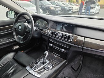 BMW Řada 7 740D X-Drive - 10