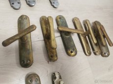 historické okenní kličky, olivy, rozvory, půlolivy, balk. kl - 10