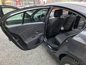 Renault Fluence 1.6 i LPG - 10