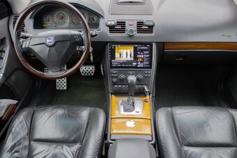 Volvo XC90 2.4 D5 Summum 4x4 7 miestne - 10