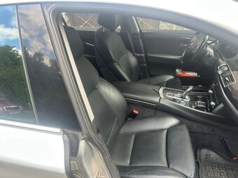 BMW 5 gt5 530d F07 - 10
