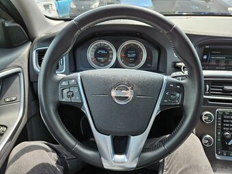 VOLVO V60 2.4 D5 158KW 2013 - 10
