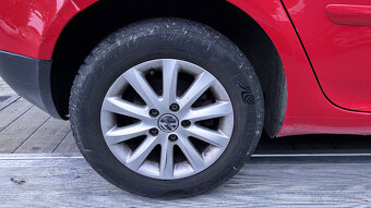 Vůz na náhradní díly VW Golf 5 hatchback 2009 CAXA JPG LY3D - 10