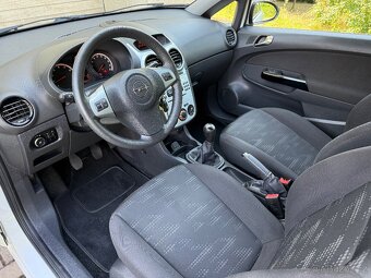 Opel Corsa 1.2i 63kW, ČR, 8/2014, 1.maj. jen 88tkm. - 10