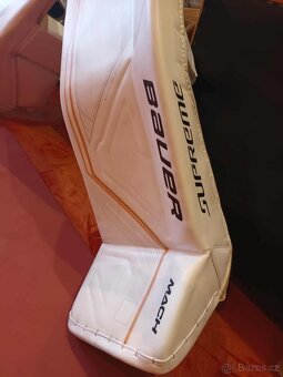 Brankářské betony BAUER SUPREME MACH, sr. M, (34+1), TOP - 10