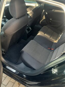 Audi a4b8, 2,0tdi - 10