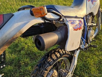 Suzuki DR350 S - 10