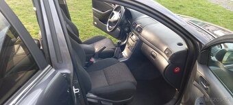 Toyota Avensis T25 2007 - 10