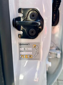 Ford S-Max 2,0 TDCi, 103Kw, 7 míst - 10