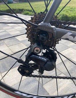 Silniční kolo B TWIN SHIMANO 105 Carbon Mavic Aksium - 10