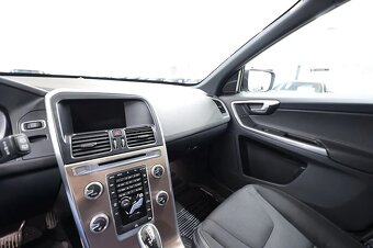 Volvo XC60 D3 Momentum 2016 - 10