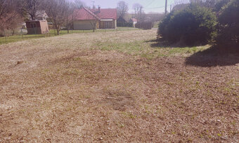 Stavební pozemek 755 m2, sítě - prodává přímý majitel. - 10