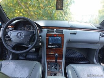 Mercedes-Benz W210 2,6 125 kW ELEGANCE - 10
