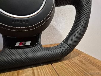 AUDI MULTIFUNKCNY PERFOROVANÝ VOLANT - 10