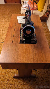 Mechanický šicí stroj Lada 122 - 10