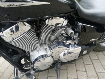 Honda Shadow VT750 SLEVA - 10