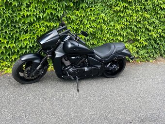 Suzuki intruder 1800 Boss Boack Out - 10