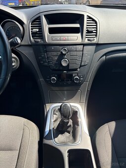 Opel Insignia SPORT TOUR 2.0 CDTI 1.MAJITEL - 10