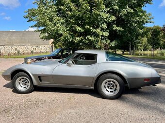 Chevrolet Corvette C3, 5.7 V8, 220 koní, manuál, kabriolet - 10