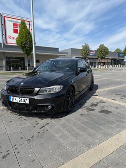 BMW 335i xDrive 2011 - 10