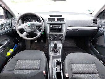 Škoda Octavia 1.6 MPI, 75kW Ambiente, odpočet DPH - 10