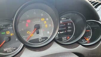 Porsche Cayenne S 3,0I Hybrid 245kw Benzín - 10
