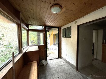 Prodej rodinného domu se zahradou v obci Bošice u Svojšic, 4 - 10