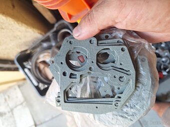 Směs dilu a doplňku škoda - 10