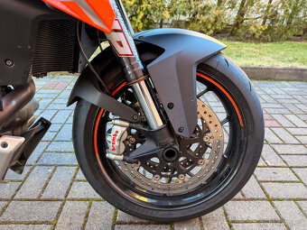 KTM Super Duke 1290 GT - 10