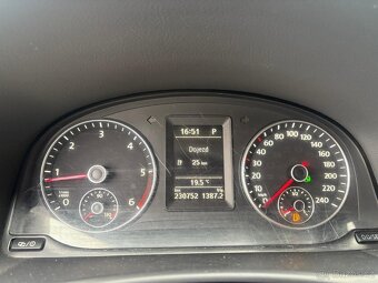 VW Touran 2.0TDI 103kw DSG rok 2013 - 10