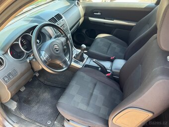 Suzuki Grand Vitara 2.4i Tažné Uzávěrka Výhřev sedadel - 10