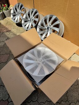Prodám disky ,Škoda Superb 3, model Pegasus - 10