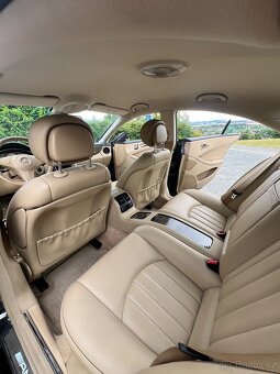 Mercedes-Benz CLS 550 (M273 7G-Tronic Speedshift), benzín - 10