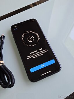 iPhone XR, 64GB, 90%🔋 - 10