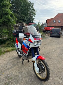 Honda Afrika twin 750 RD04 - 10