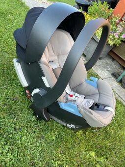 Kočarek Venicci + autosedačka Cybex s Isofix základnou - 10