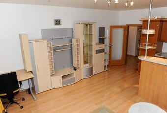 Moderní stylová obývací stěna s podsvícením - 10