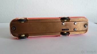 Stará hračka Směr autobus Škoda 706 RTO na setrvačník - 10