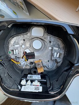 Multifunkční vyhřívaný kožený volant - 10