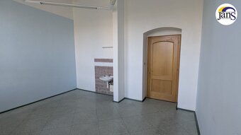 Pronájem kancelářských prostor - 10