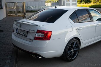 Škoda Octavia 2.0 TDI CR DPF RS DSG - 10