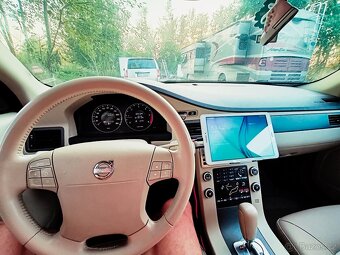 Volvo V70 super stav - 10