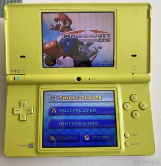 Nintendo DSi Lime Green + 64GB - 10