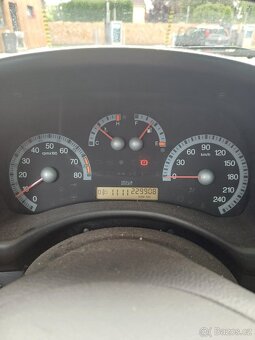 Fiat punto 1.8 HGT - 10