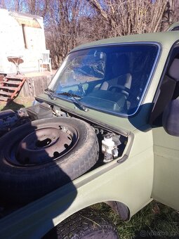 Lada Niva - 10