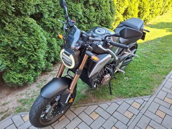 Honda CB 650R - 10