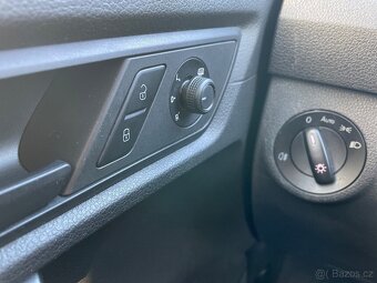 VW Caddy Maxi DSG REZERVACE - 10