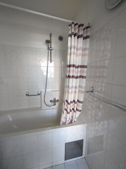 Pronájem bytu 3+1, 74 m² – Vsetín-Sychrov - 10