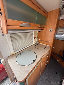 Hymer B504 2.8 JTD – spolehlivý parťák na cesty (2004) - 10